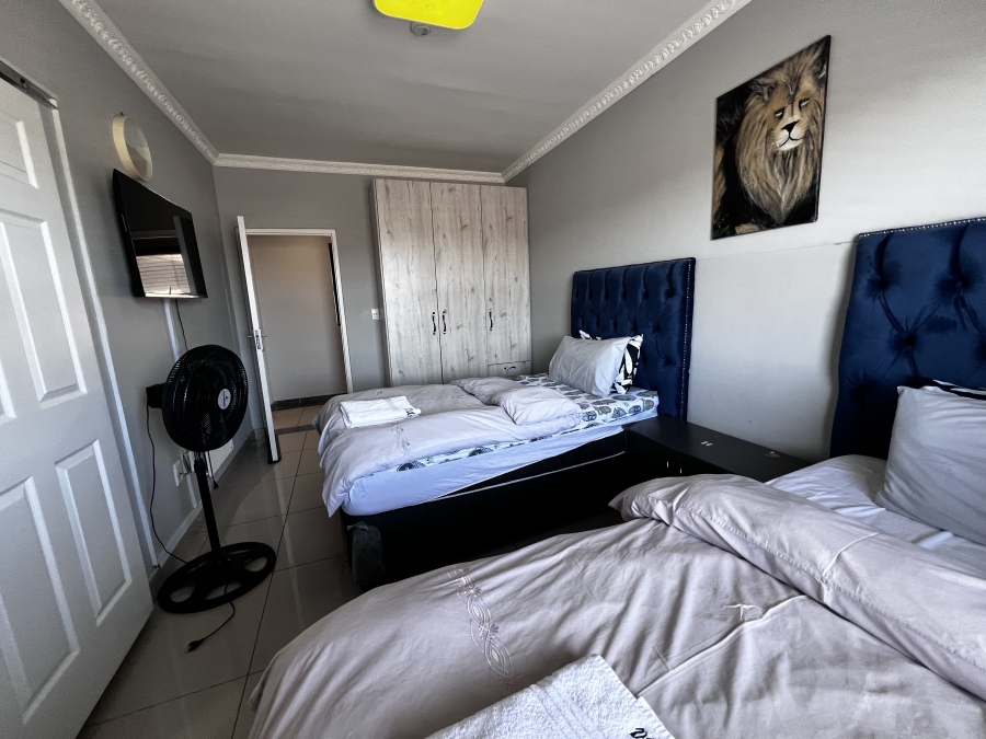 To Let 5 Bedroom Property for Rent in Parklands North Western Cape